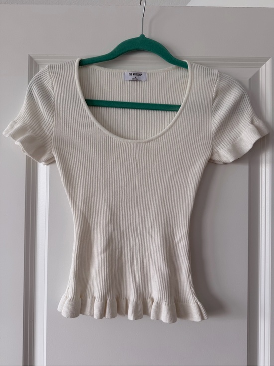 Workshop Republic Clothing Tops - Workshop Republic Clothing Off-White Ribbed Scoop Neck Ruffle Hem Tee